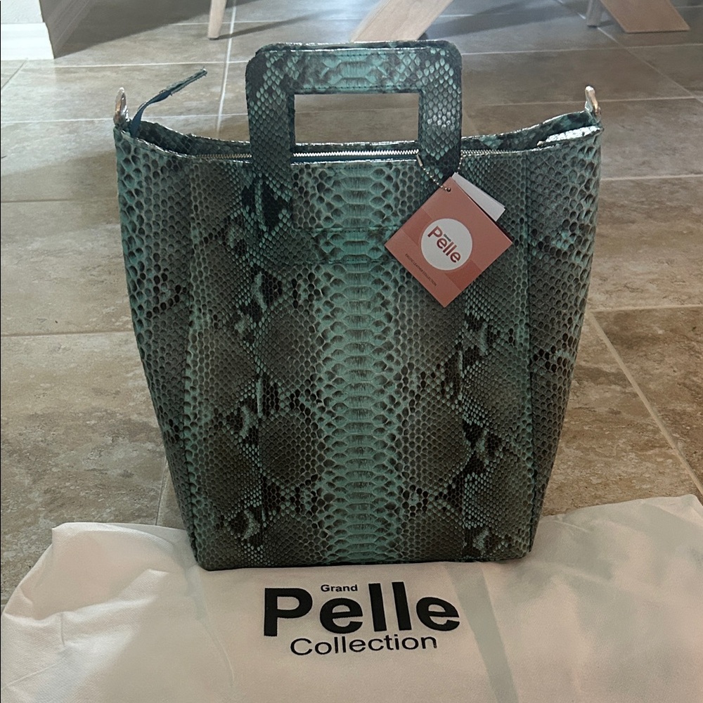 Elle Green Snake Pattern Tote